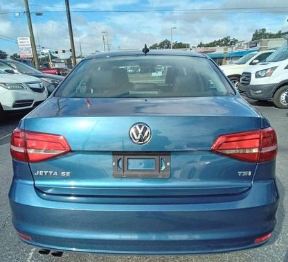 2015 Volkswagen Jetta Auto SE w/Connectivity