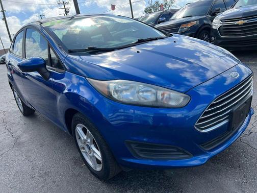 Lightning Blue Metallic 2018 Ford Fiesta SE