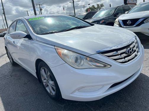 2011 Hyundai SONATA Limited
