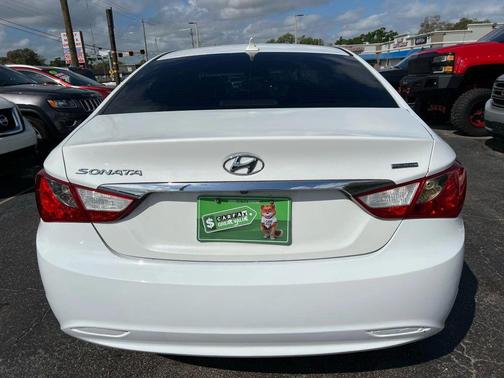 2011 Hyundai SONATA Limited