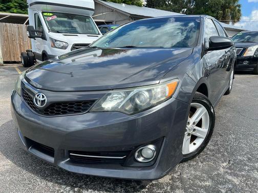 2013 Toyota Camry SE