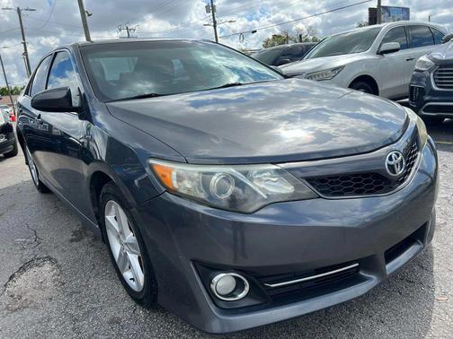 2013 Toyota Camry SE