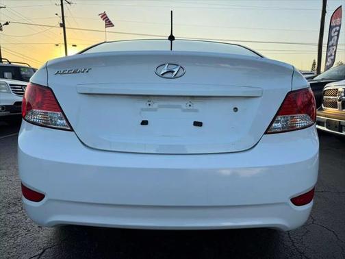 2014 Hyundai Accent SE
