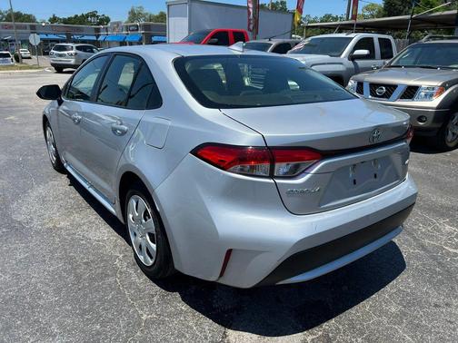 Classic Silver Metallic 2020 Toyota Corolla LE