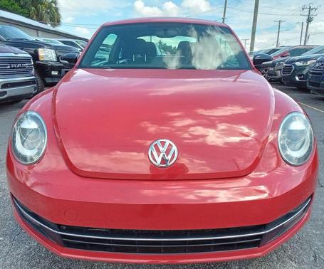 2012 Volkswagen Beetle Base
