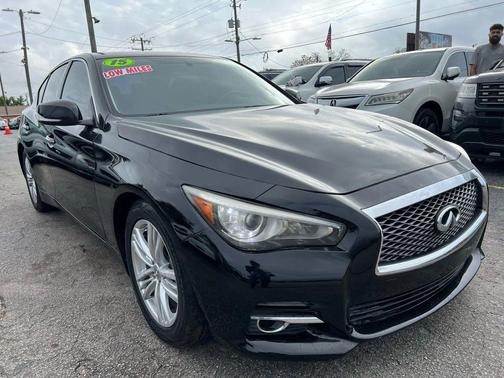 2015 INFINITI Q50 Base