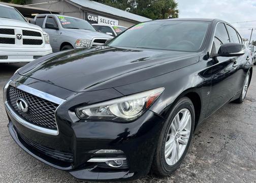 2015 INFINITI Q50 Base
