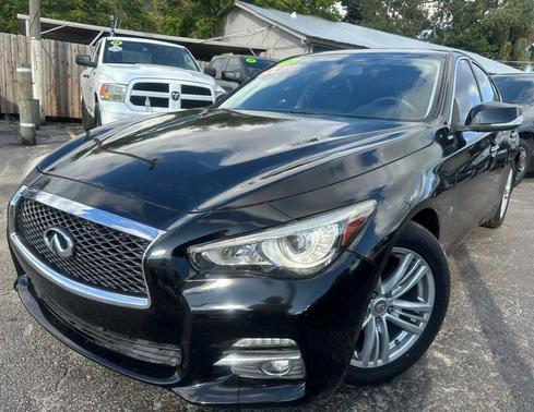 2015 INFINITI Q50 Base