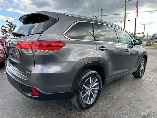 2017 Toyota Highlander XLE