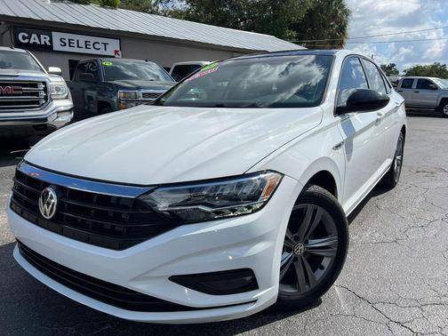White 2019 Volkswagen Jetta 1.4T R-Line