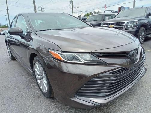 2018 Toyota Camry XLE