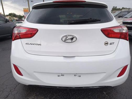2017 Hyundai Elantra GT Base