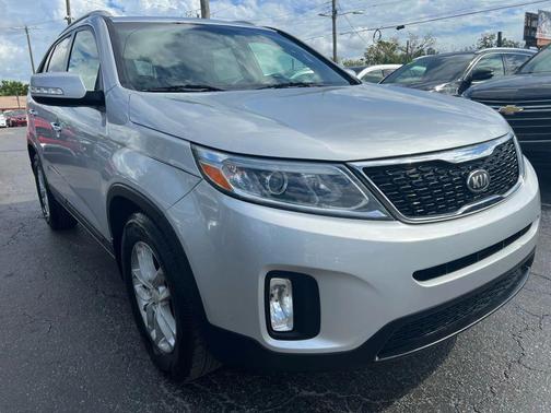 2014 Kia Sorento LX