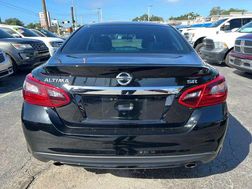 Super Black 2017 Nissan Altima 2.5 SR