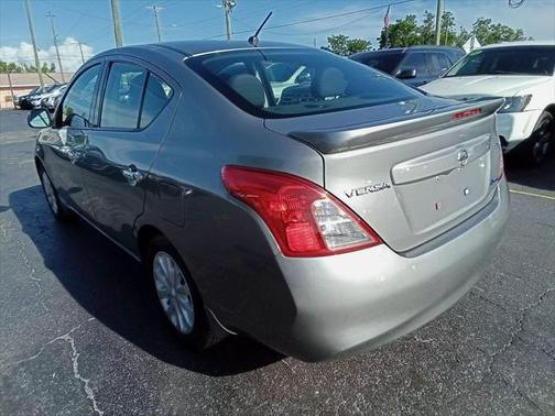 2014 Nissan Versa 1.6 SV