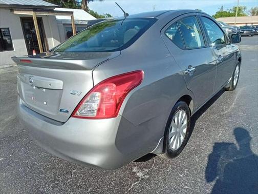 2014 Nissan Versa 1.6 SV