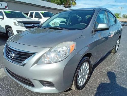2014 Nissan Versa 1.6 SV