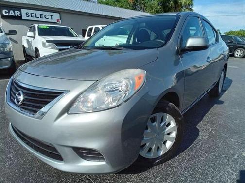 2014 Nissan Versa 1.6 SV