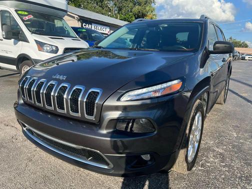 2015 Jeep Cherokee Sport