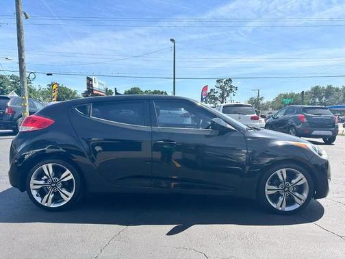 2013 Hyundai Veloster Base