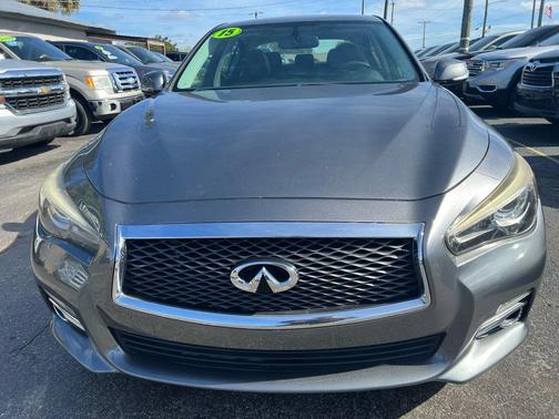 2015 INFINITI Q50 Premium