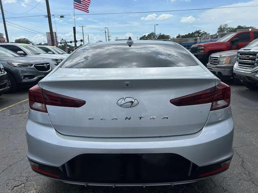 Symphony Silver 2019 Hyundai ELANTRA SEL