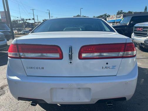2010 Lincoln MKZ Base