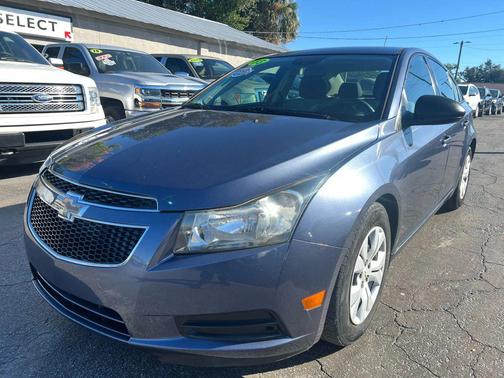 2013 Chevrolet Cruze LS