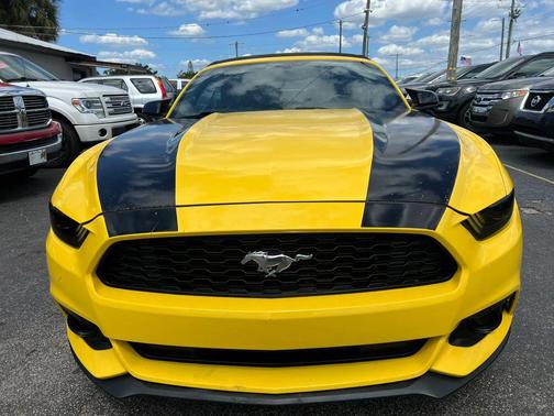 Triple Yellow Tri-Coat 2016 Ford Mustang V6