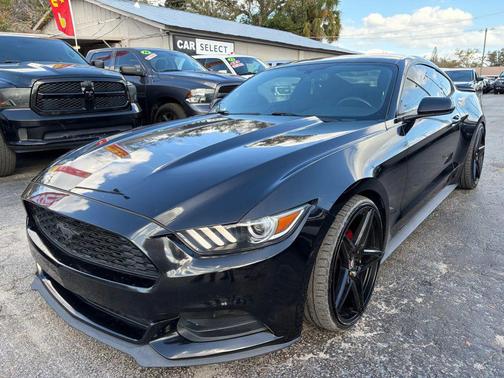 2015 Ford Mustang V6