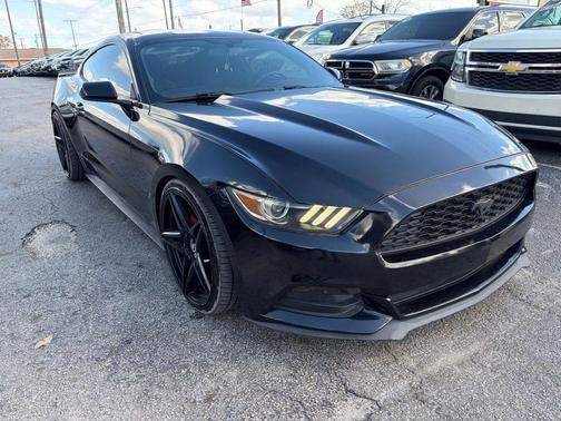2015 Ford Mustang V6