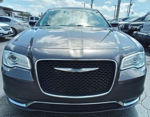 2015 Chrysler 300 Limited