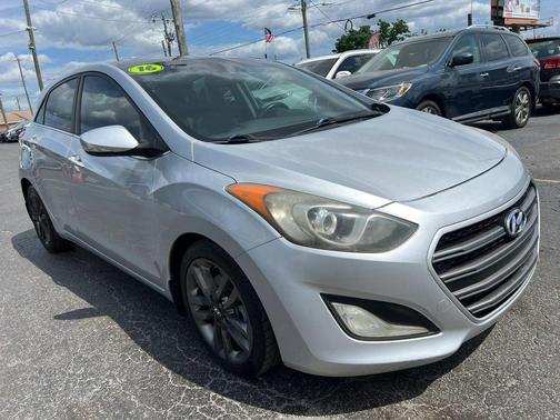 Shimmering Silver 2016 Hyundai Elantra GT Base