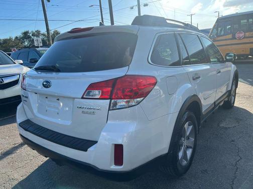 2014 Subaru Outback 2.5i Limited