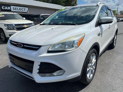 White Platinum Metallic Tri-Coat 2016 Ford Escape Titanium