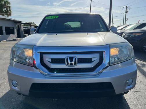 Alabaster Silver Metallic 2011 Honda Pilot EX-L