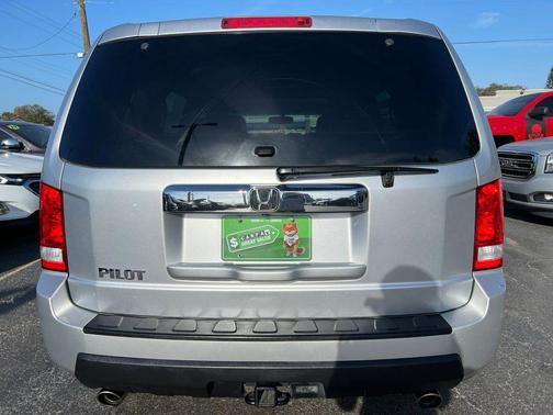 Alabaster Silver Metallic 2011 Honda Pilot EX-L