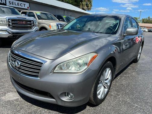 Gray 2011 INFINITI M37x Base
