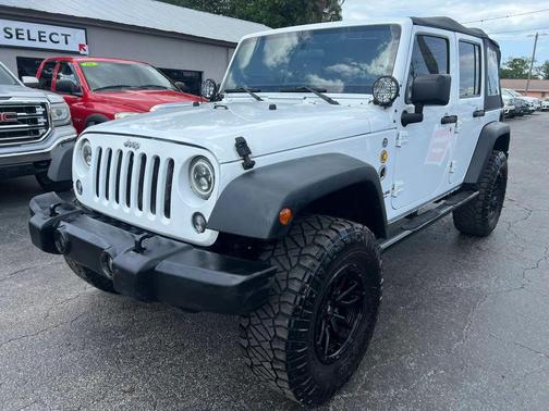 Bright White Clearcoat 2014 Jeep Wrangler Unlimited Sport