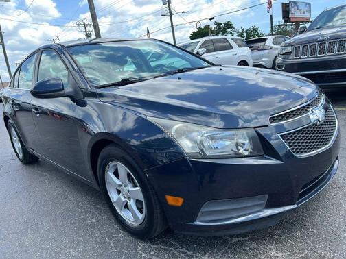 Blue 2014 Chevrolet Cruze 1LT