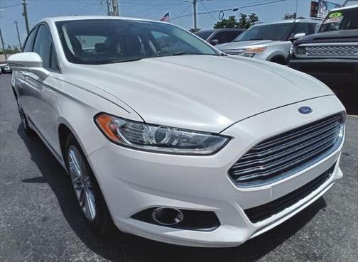 2014 Ford Fusion SE