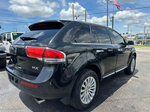 2013 Lincoln MKX Base