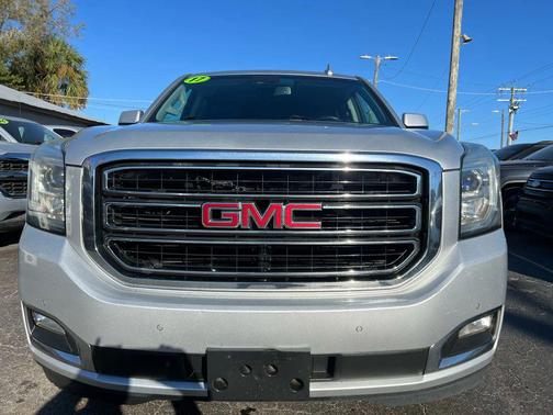 2017 GMC Yukon XL SLT