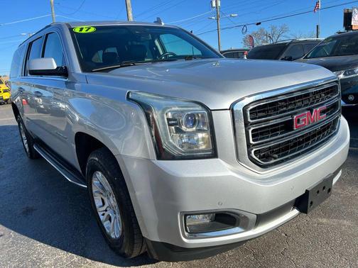 2017 GMC Yukon XL SLT