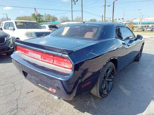 2014 Dodge Challenger SXT