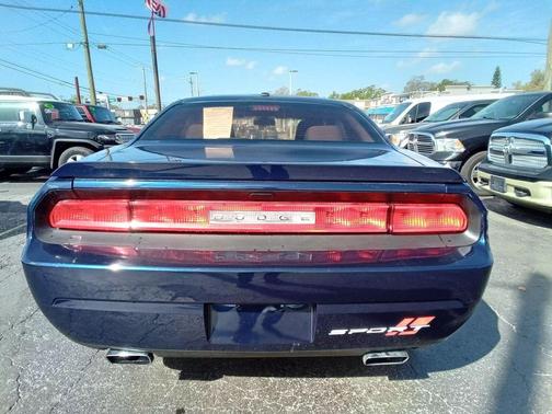 2014 Dodge Challenger SXT