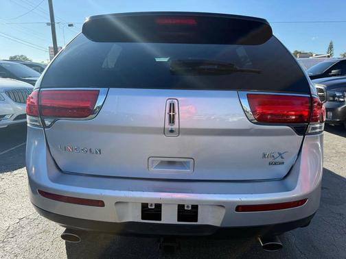 2013 Lincoln MKX Base