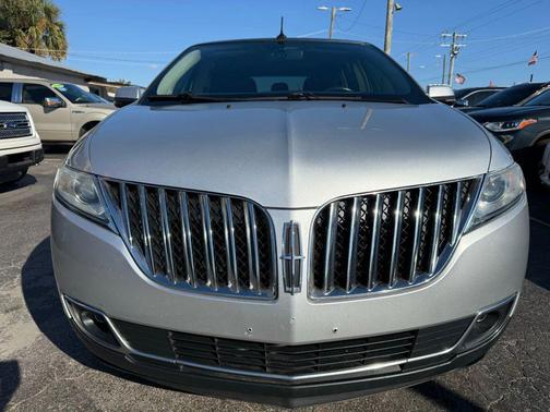 2013 Lincoln MKX Base