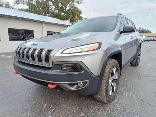 2017 Jeep Cherokee Sport