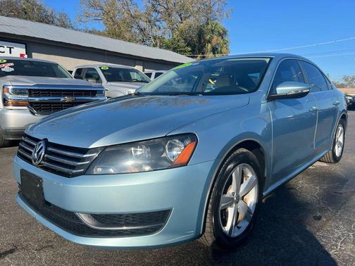 2012 Volkswagen Passat 2.5 SE
